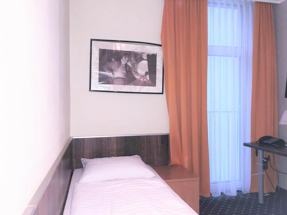 Frankair Star Hotel Frankfurt City Frankfurt am Main Ngoại thất bức ảnh